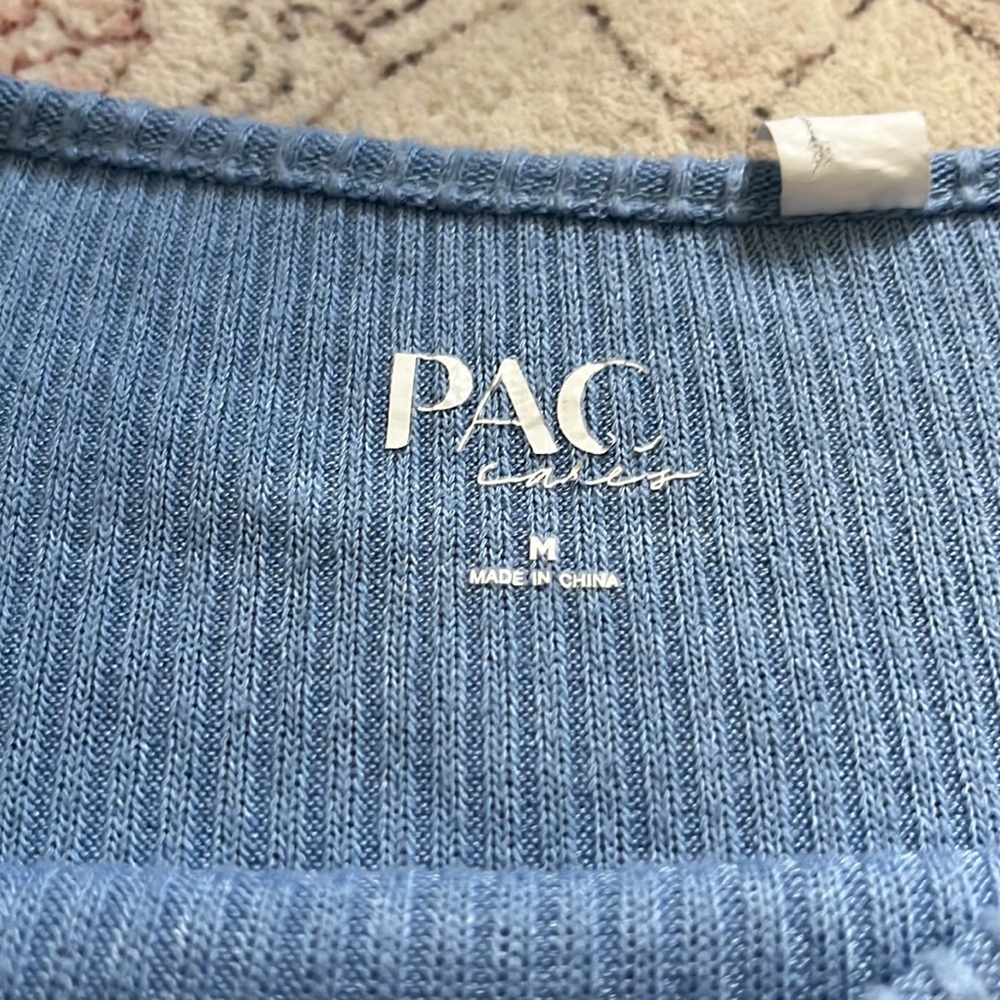 PacSun Cropped Tee - Picture 2 of 3